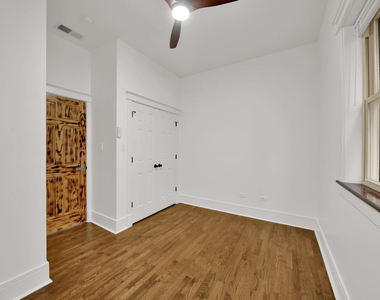 1453 W Garfield Boulevard - Photo Thumbnail 15