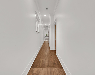 1453 W Garfield Boulevard - Photo Thumbnail 17