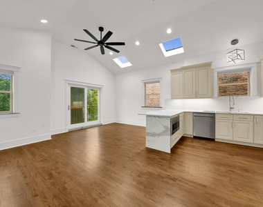 1453 W Garfield Boulevard - Photo Thumbnail 4