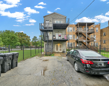 1453 W Garfield Boulevard - Photo Thumbnail 19