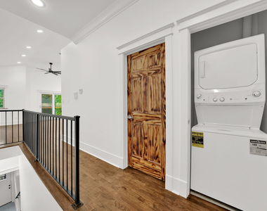 1453 W Garfield Boulevard - Photo Thumbnail 7
