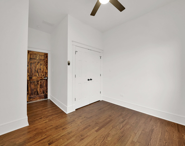 1453 W Garfield Boulevard - Photo Thumbnail 13