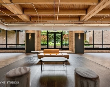 1040 W Adams Street - Photo Thumbnail 14