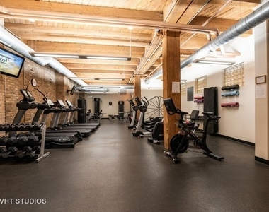 1040 W Adams Street - Photo Thumbnail 13