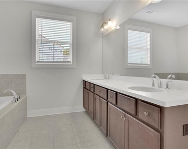 1252 Windmill Parkway - Photo Thumbnail 18