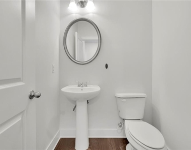 1252 Windmill Parkway - Photo Thumbnail 12