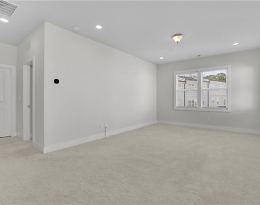 1252 Windmill Parkway - Photo Thumbnail 25