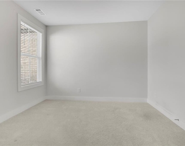 1252 Windmill Parkway - Photo Thumbnail 24