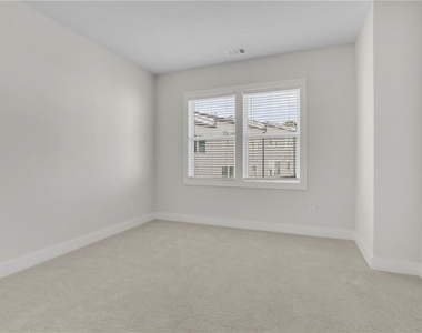 1252 Windmill Parkway - Photo Thumbnail 27