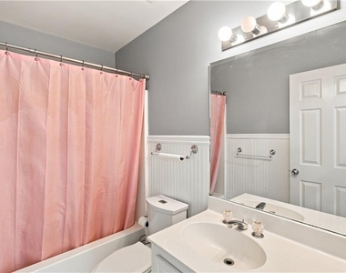 108 Township Court - Photo Thumbnail 16