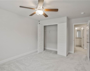 2423 Chene Drive - Photo Thumbnail 18