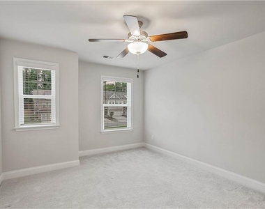 2423 Chene Drive - Photo Thumbnail 14