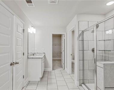 2423 Chene Drive - Photo Thumbnail 24