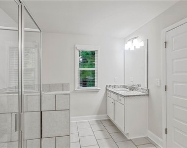 2423 Chene Drive - Photo Thumbnail 27