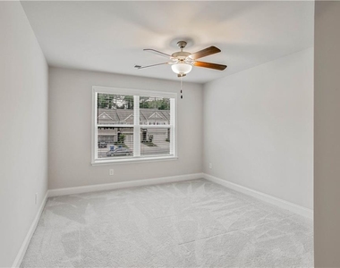 2423 Chene Drive - Photo Thumbnail 16