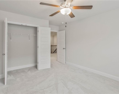 2423 Chene Drive - Photo Thumbnail 17