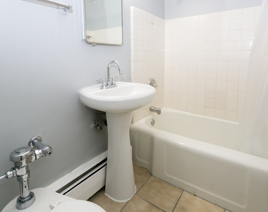 7333 N Ridge Boulevard - Photo Thumbnail 20