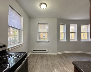 4503 N Malden Street - Photo Thumbnail 6