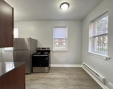 4503 N Malden Street - Photo Thumbnail 7