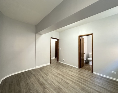 4503 N Malden Street - Photo Thumbnail 17