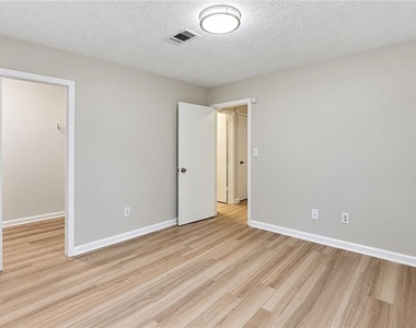 3063 Destin Circle - Photo Thumbnail 20