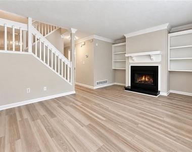 3063 Destin Circle - Photo Thumbnail 2