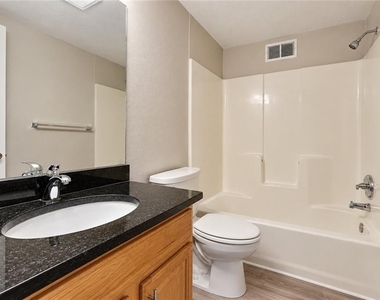 3063 Destin Circle - Photo Thumbnail 17