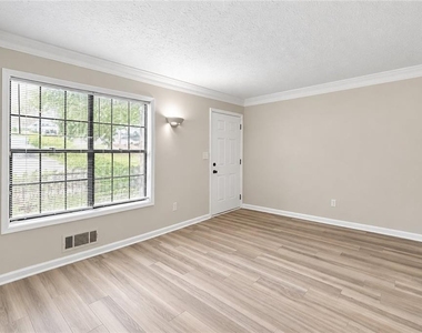 3063 Destin Circle - Photo Thumbnail 5
