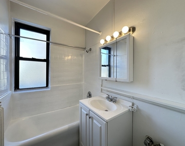 434 W Wellington Avenue - Photo Thumbnail 17