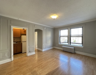 434 W Wellington Avenue - Photo Thumbnail 5
