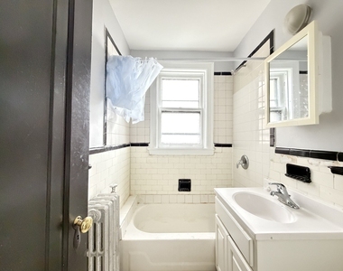 917 W Eastwood Avenue - Photo Thumbnail 17