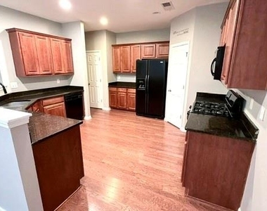 3765 Silver Springs Road - Photo Thumbnail 16