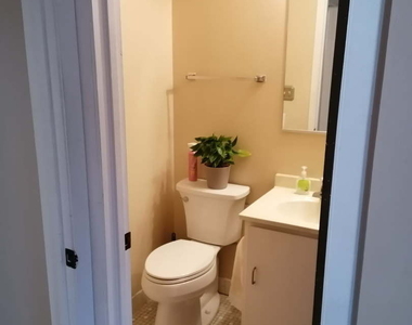 2217 W Nichols Drive - Photo Thumbnail 10