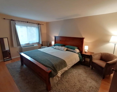 2217 W Nichols Drive - Photo Thumbnail 9