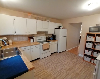 2217 W Nichols Drive - Photo Thumbnail 6