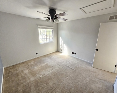 403 Trenton Court - Photo Thumbnail 8