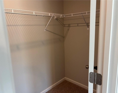 5274 Fox Den Road - Photo Thumbnail 19