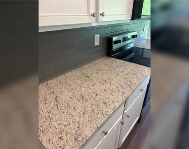 5274 Fox Den Road - Photo Thumbnail 6