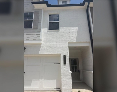 5274 Fox Den Road - Photo Thumbnail 1