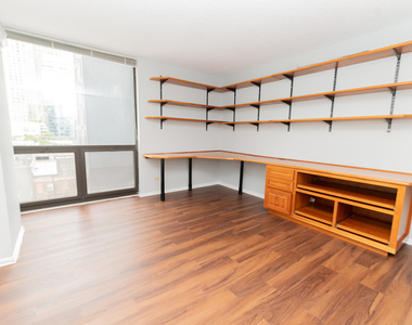 70 W Huron Street - Photo Thumbnail 19