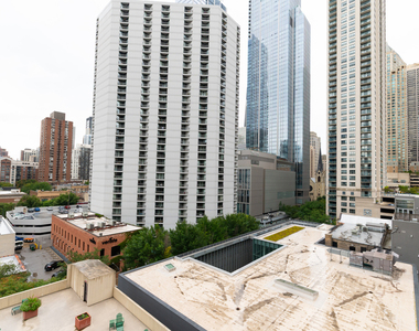 70 W Huron Street - Photo Thumbnail 18