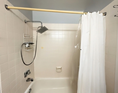 70 W Huron Street - Photo Thumbnail 25
