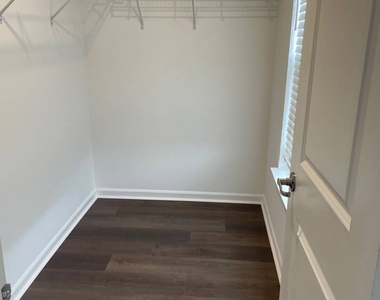 535 Wolverine Drive - Photo Thumbnail 16