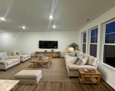 14813 S Hillside Drive - Photo Thumbnail 1