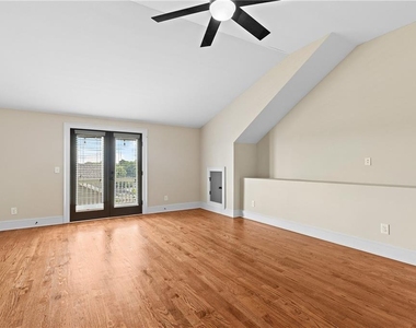 81 College Street - Photo Thumbnail 26