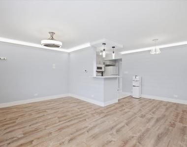 4544 N River Road - Photo Thumbnail 2