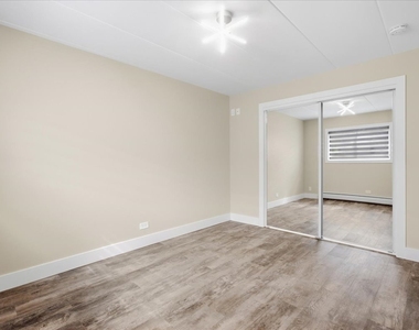 4544 N River Road - Photo Thumbnail 7