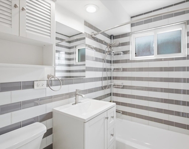 4544 N River Road - Photo Thumbnail 6