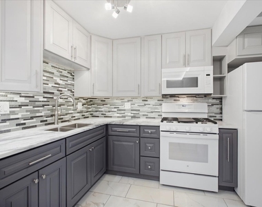 4544 N River Road - Photo Thumbnail 3