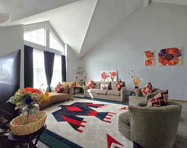 504 Cartwright Trail - Photo Thumbnail 2